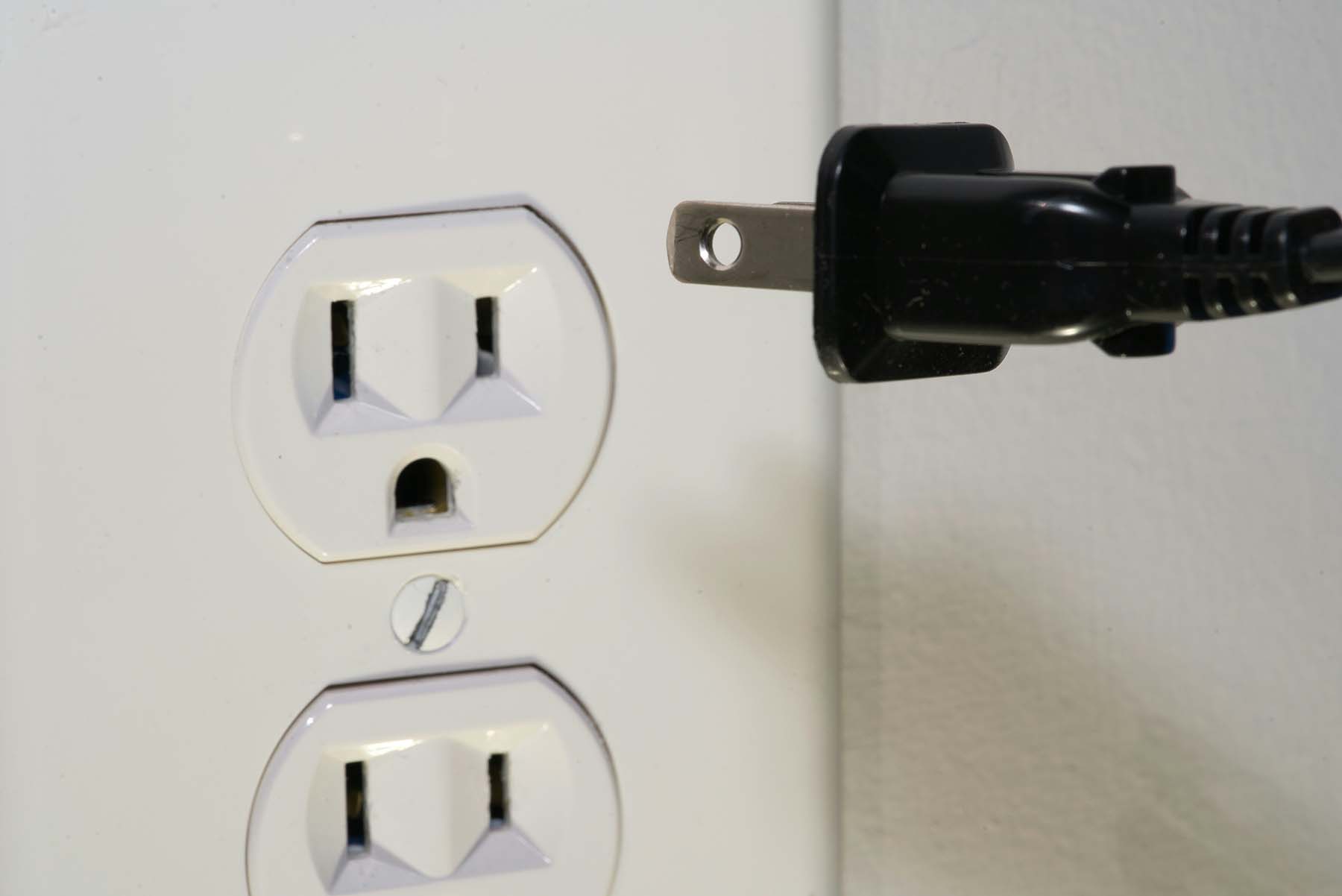How Long Do Surge Protectors Last in Sacramento - Rios & Burke
